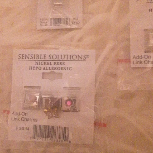 Sensible Solutions, 5 Bracelets and Charms for each Bracelet. NWOT. - Picture 4 of 12